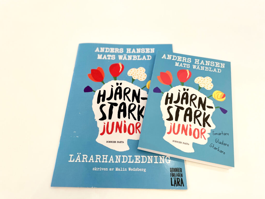 Så här kan ni vinna en klassuppsättning av boken Hjärnstark junior ...